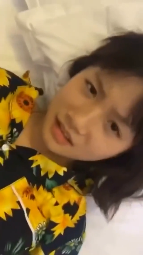 Cewek imut berbaju bunga klip sexnya bocor